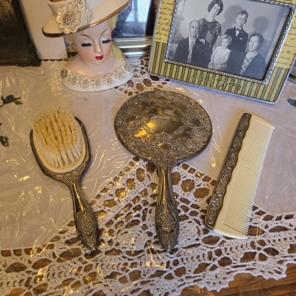 Vintage Victorian Silver Plate Vanity Dresser Set-TIA - Picture 2 of 10